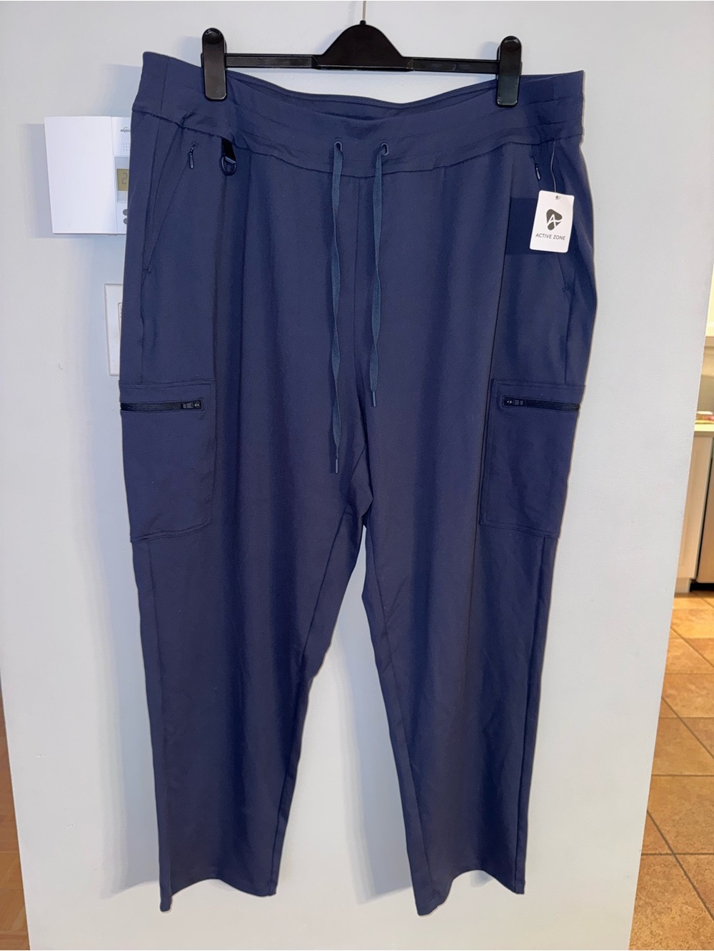 Active Zone Navy Women’s Scrub Joggers